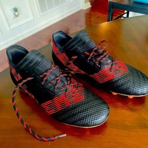 Adidas Nemeziz 17.1 youth size 6 soccer cleats.  Black and Red color